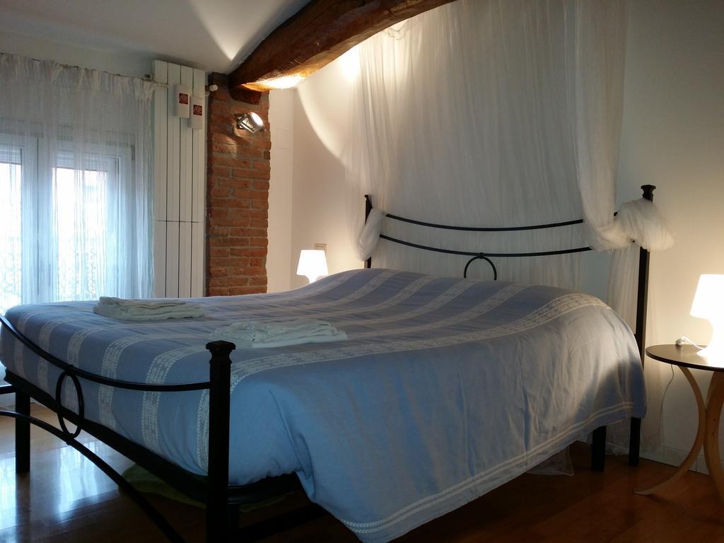 Mansarda Santa Margherita Apartment Bologna Phòng bức ảnh